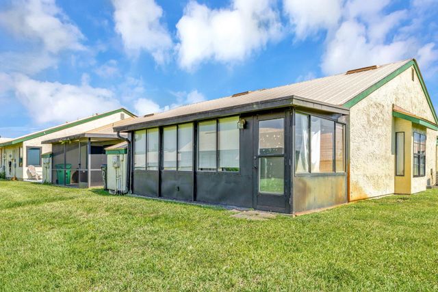 555 SW Sara Boulevard, Port St Lucie, FL 34953