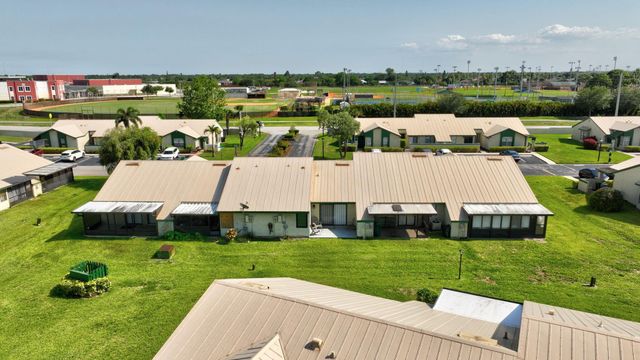 555 SW Sara Boulevard, Port St Lucie, FL 34953