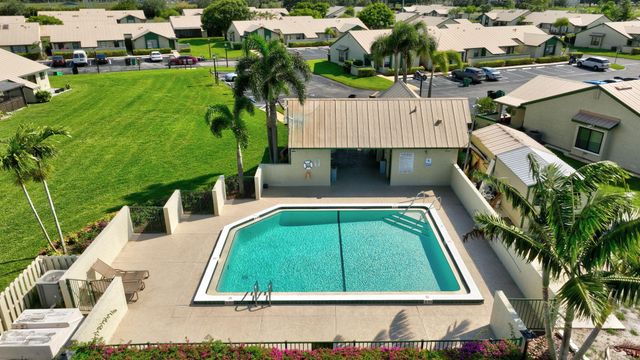 555 SW Sara Boulevard, Port St Lucie, FL 34953