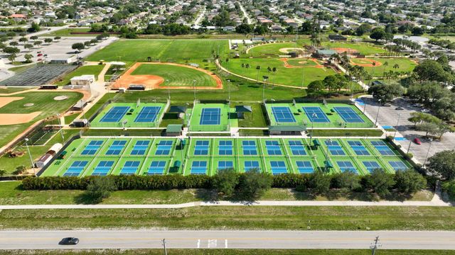 555 SW Sara Boulevard, Port St Lucie, FL 34953