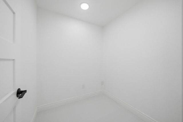 2587 N Calico Lane, Palm Springs, CA 92262