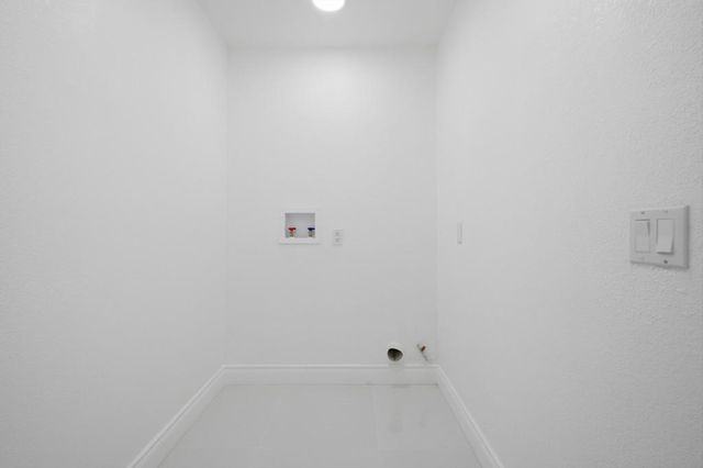 2587 N Calico Lane, Palm Springs, CA 92262