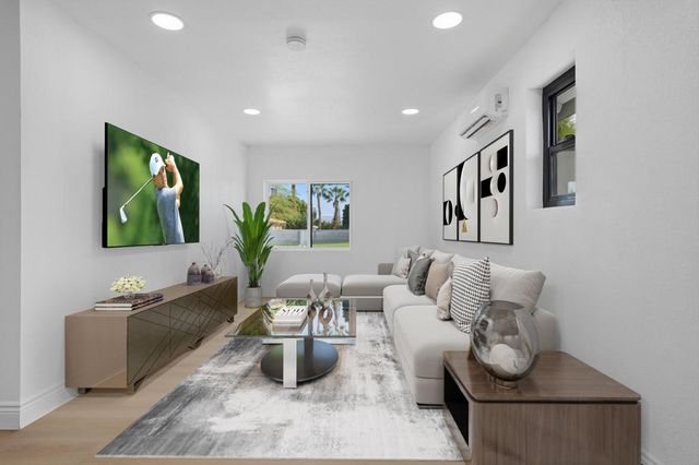 2587 N Calico Lane, Palm Springs, CA 92262