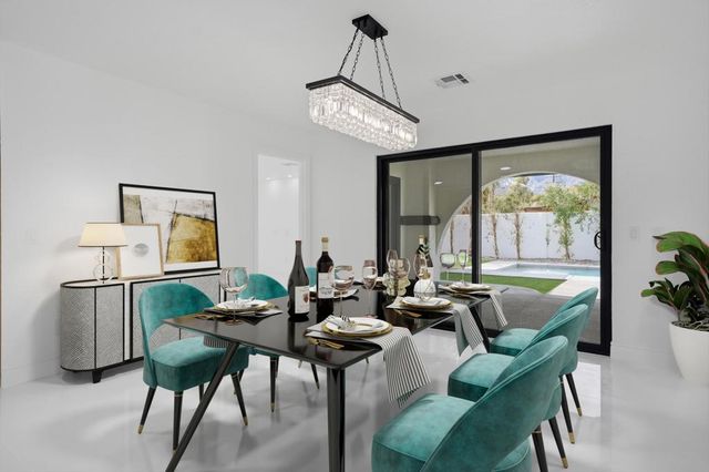 2587 N Calico Lane, Palm Springs, CA 92262