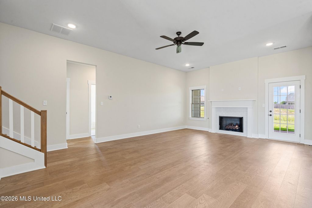 2939 Eden Lane, Nesbit, MS 38651 — photo 2