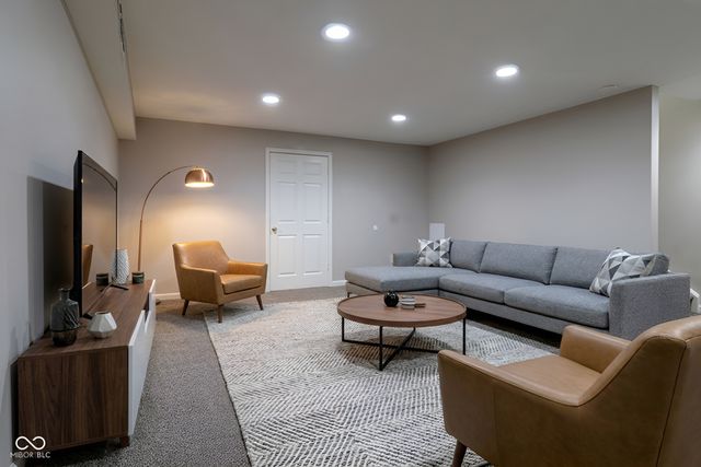 12330 Twyckenham Drive, Fishers, IN 46037