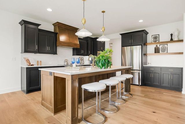 15564 W 168th Terrace, Olathe, KS 66062