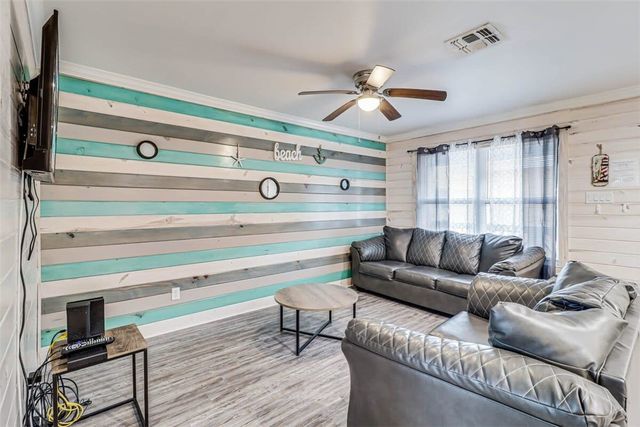403 S 10th St 1, Port Aransas, TX 78373