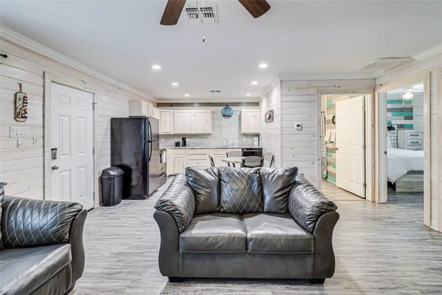 403 S 10th St 1, Port Aransas, TX 78373