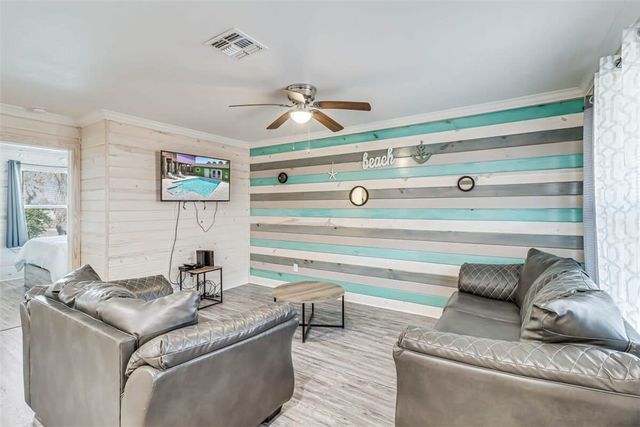 403 S 10th St 1, Port Aransas, TX 78373