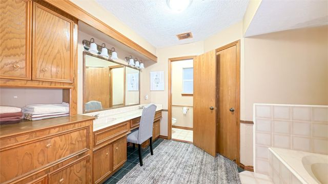 14615 Oak Bluff Court, Houston, TX 77070