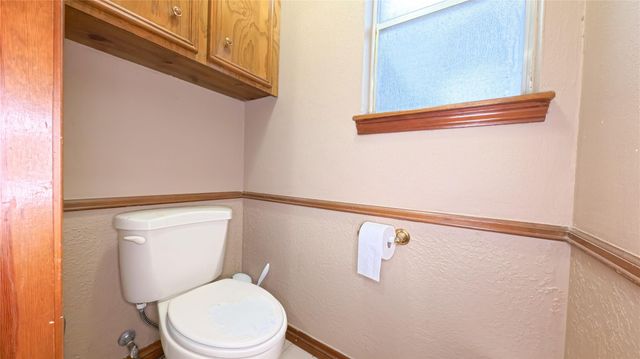14615 Oak Bluff Court, Houston, TX 77070