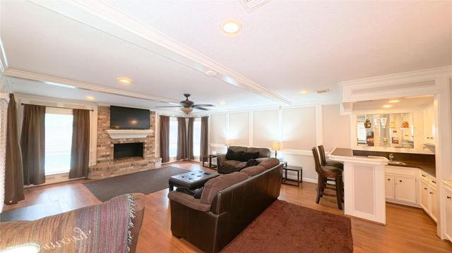 14615 Oak Bluff Court, Houston, TX 77070