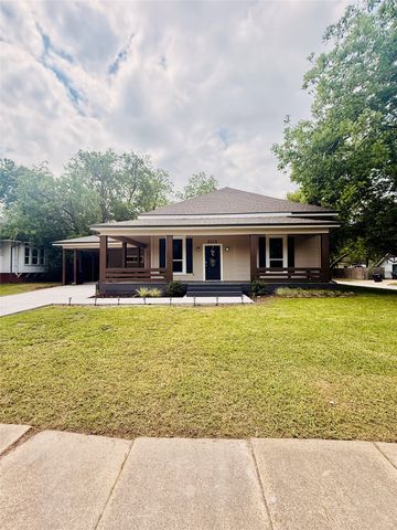 2115 Walworth Street, Greenville, TX 75401