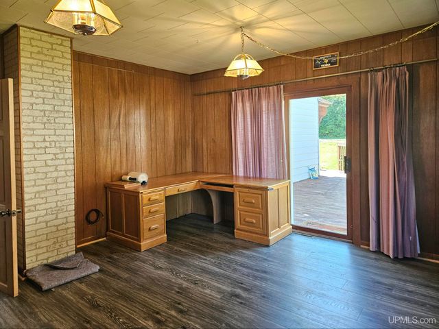 10354 N Wood Lane, Ramsay, MI 49959