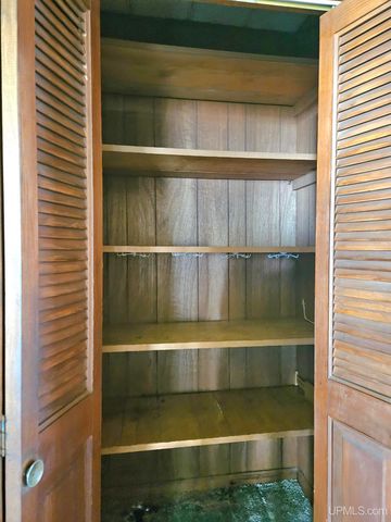 10354 N Wood Lane, Ramsay, MI 49959