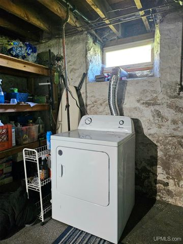 10354 N Wood Lane, Ramsay, MI 49959