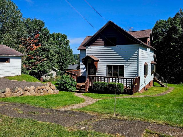 10354 N Wood Lane, Ramsay, MI 49959