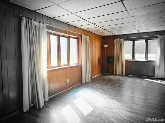 10354 N Wood Lane, Ramsay, MI 49959