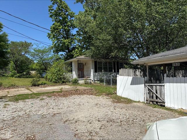 2100 E Johnson, Jonesboro, AR 72401