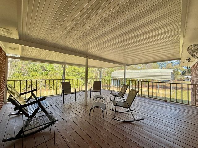 608 W Spring Ave, Geneva, AL 36340