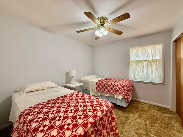 608 W Spring Ave, Geneva, AL 36340