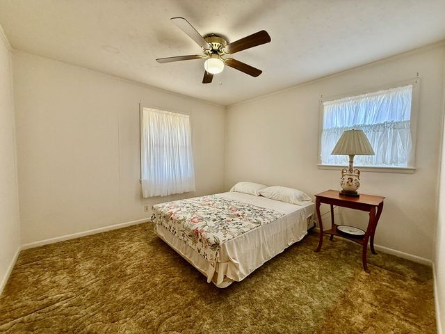 608 W Spring Ave, Geneva, AL 36340