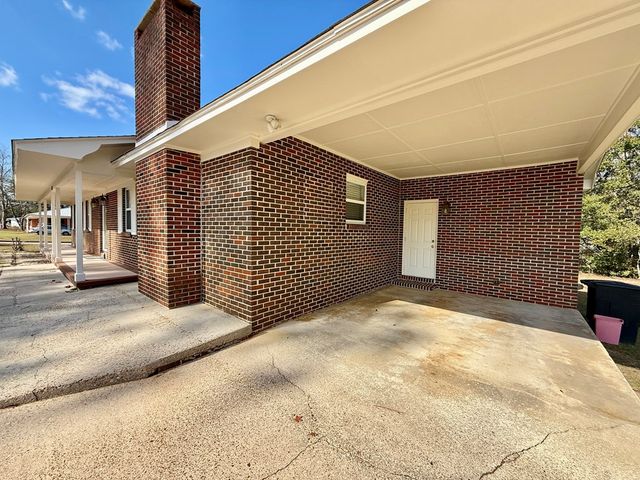 608 W Spring Ave, Geneva, AL 36340