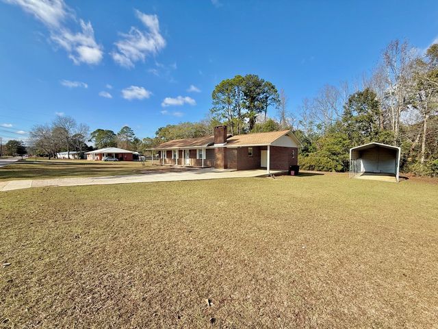 608 W Spring Ave, Geneva, AL 36340