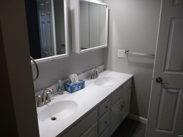 24160 State Road 23 Highway, South Bend, IN 46614