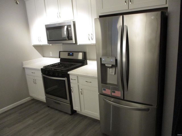 24160 State Road 23 Highway, South Bend, IN 46614