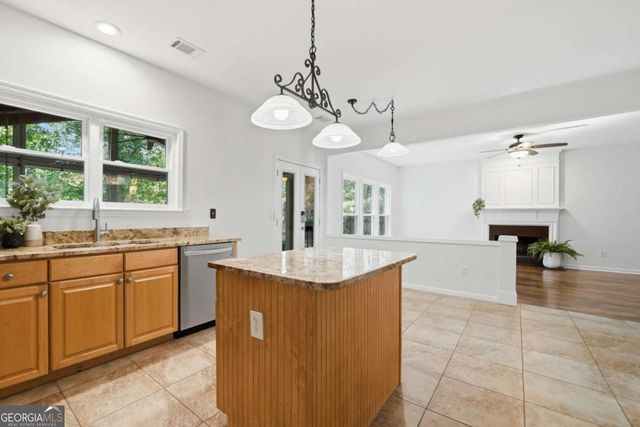 2420 Traywick Chase, Alpharetta, GA 30004