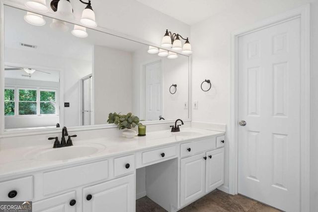 2420 Traywick Chase, Alpharetta, GA 30004
