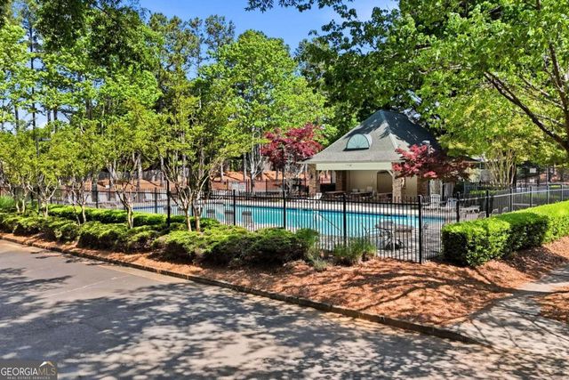 2420 Traywick Chase, Alpharetta, GA 30004
