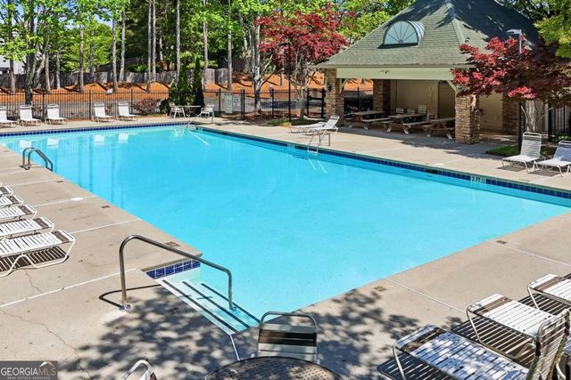 2420 Traywick Chase, Alpharetta, GA 30004