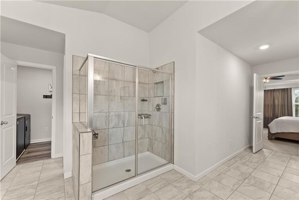 Image 20 of property listing at 4535 Seacliff Court, Cumming, GA 30028