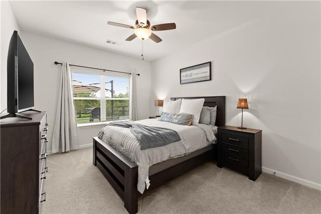 Image 23 of property listing at 4535 Seacliff Court, Cumming, GA 30028