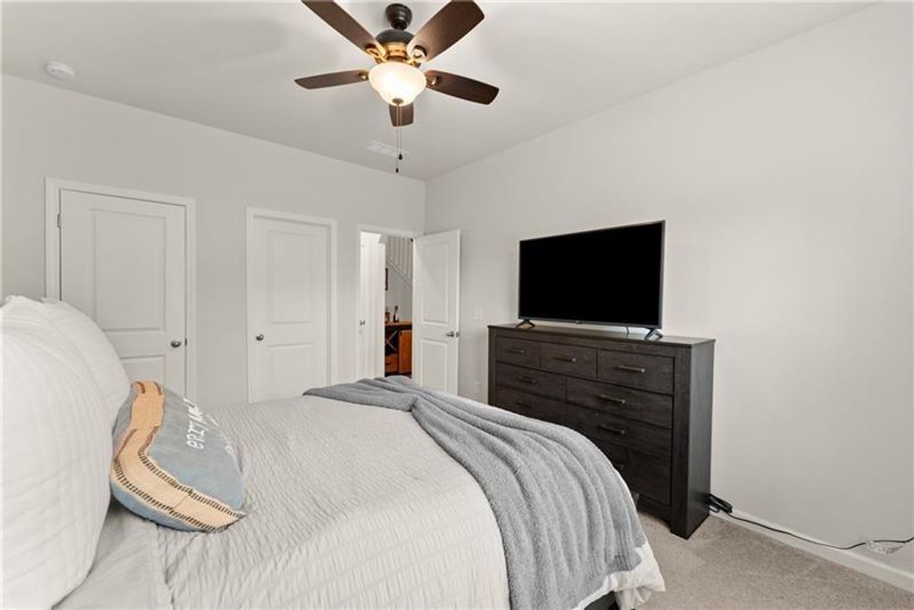 Image 25 of property listing at 4535 Seacliff Court, Cumming, GA 30028