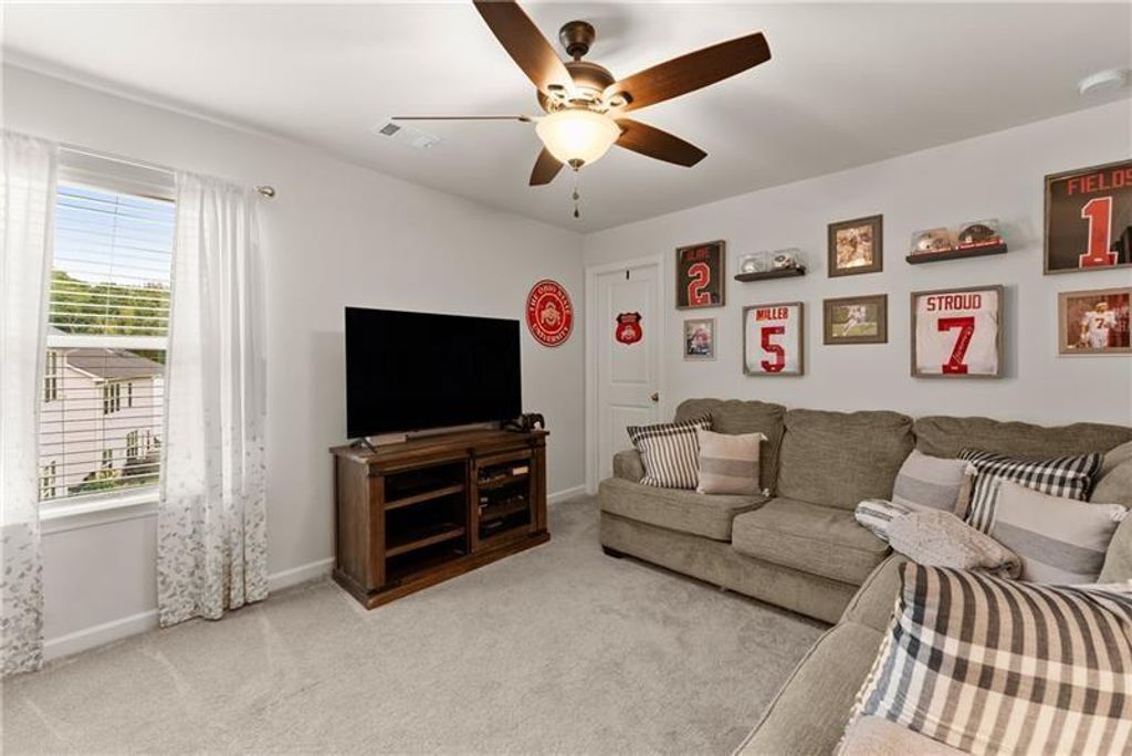 Image 27 of property listing at 4535 Seacliff Court, Cumming, GA 30028