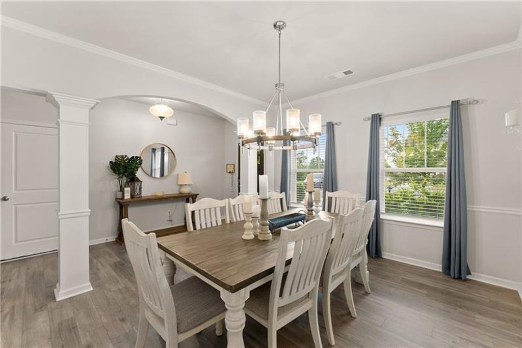 Image 3 of property listing at 4535 Seacliff Court, Cumming, GA 30028