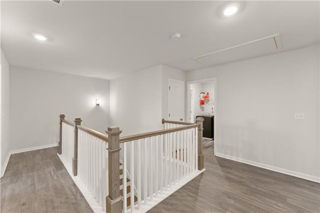 Image 34 of property listing at 4535 Seacliff Court, Cumming, GA 30028