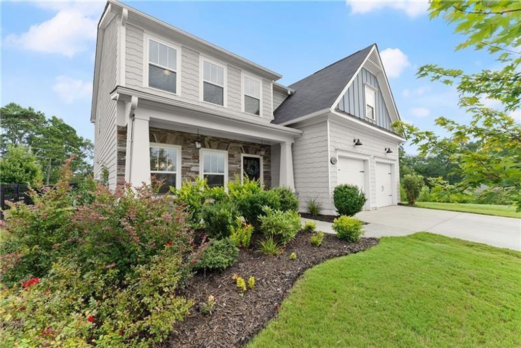 Image 40 of property listing at 4535 Seacliff Court, Cumming, GA 30028