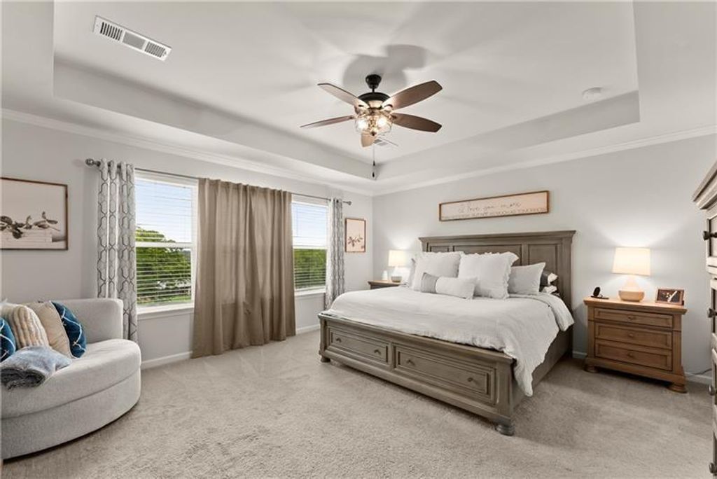 Image 5 of property listing at 4535 Seacliff Court, Cumming, GA 30028