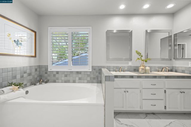 411 Oneida Ct, Danville, CA 94526