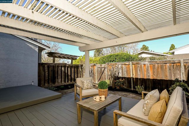 411 Oneida Ct, Danville, CA 94526