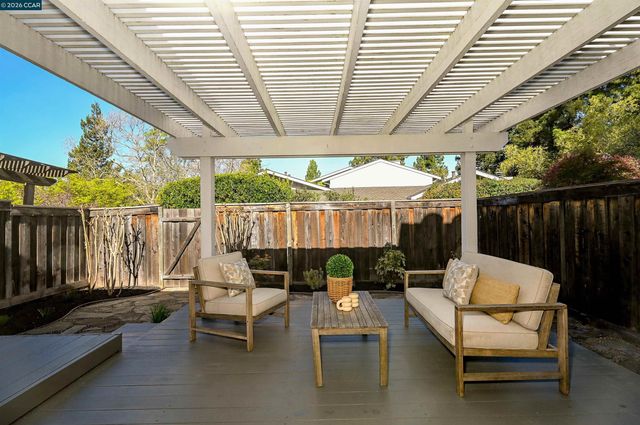 411 Oneida Ct, Danville, CA 94526