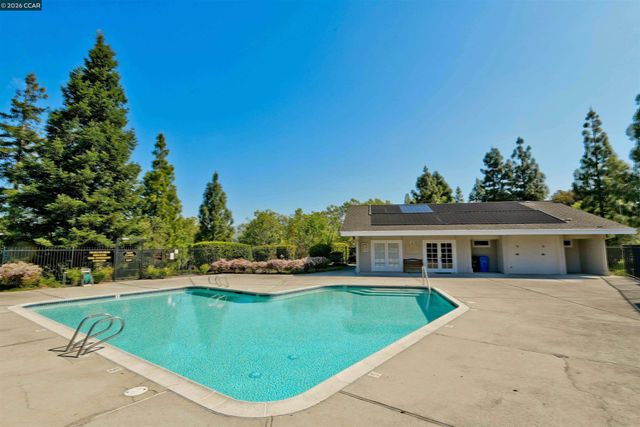 411 Oneida Ct, Danville, CA 94526