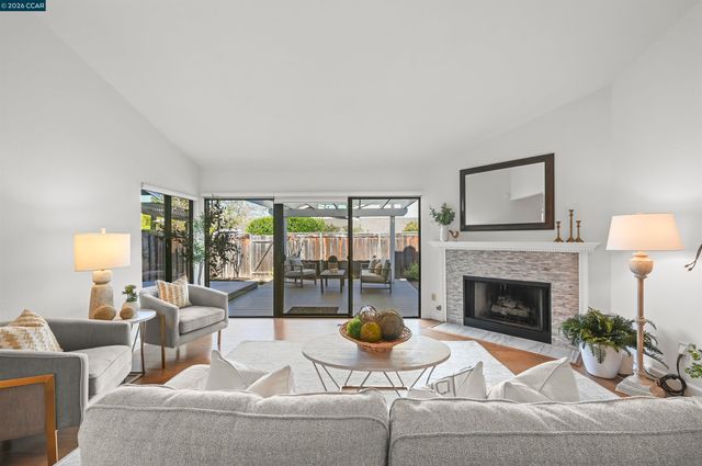 411 Oneida Ct, Danville, CA 94526