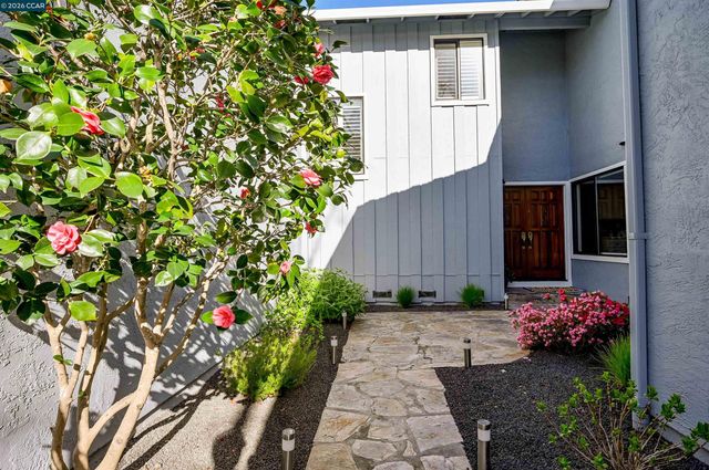 411 Oneida Ct, Danville, CA 94526