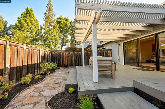 411 Oneida Ct, Danville, CA 94526